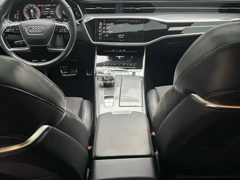 Audi A7L 2022 из CN, фото 2
