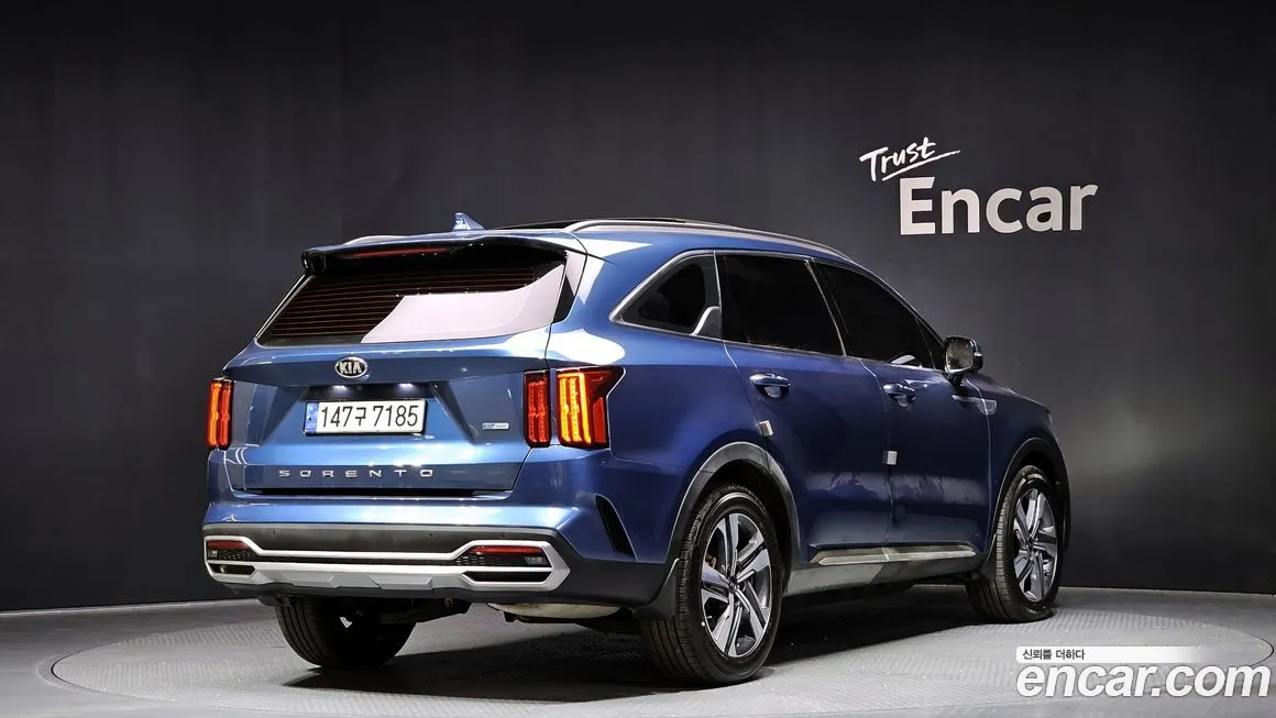 Kia Sorento — фото 10