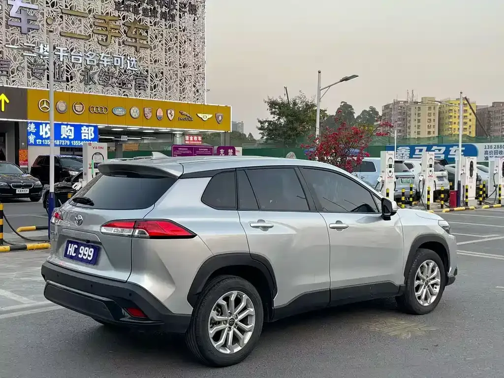 Toyota Frontlander 2023 из CN, фото 8