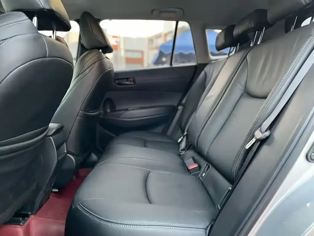 Toyota Frontlander 2023 из CN, фото 2