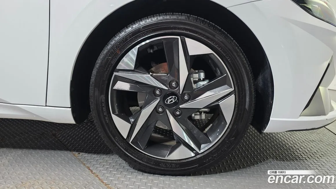 Hyundai AVANTE — фото 6