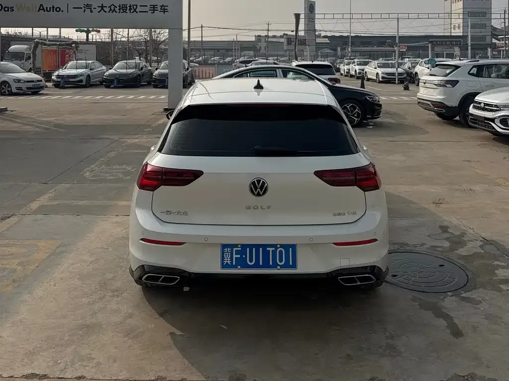 Volkswagen Golf 2022 из CN, фото 4