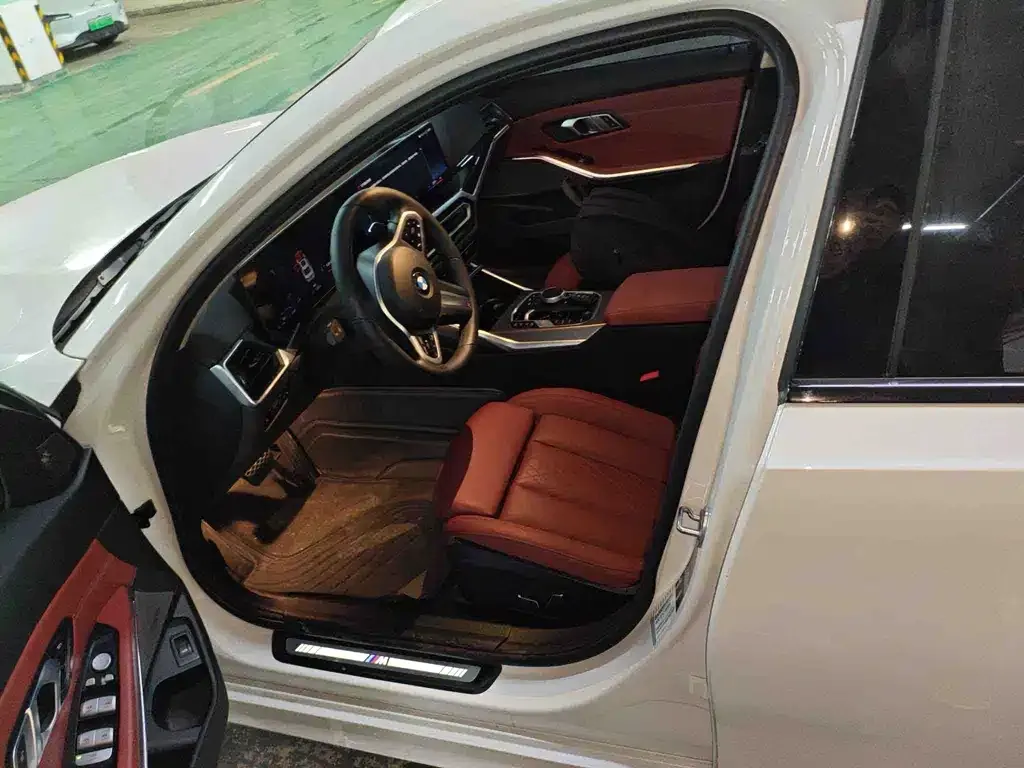 BMW 3 Series 2024 из CN, фото 4