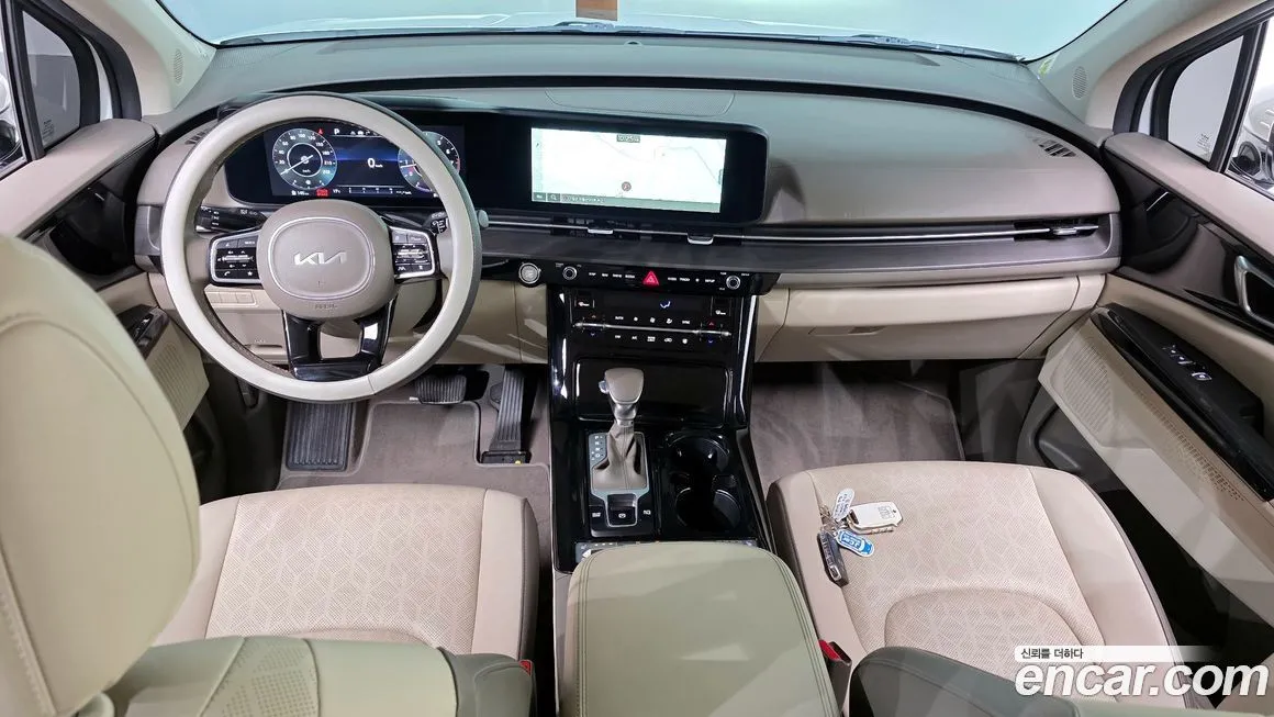 Kia Carnival — фото 10