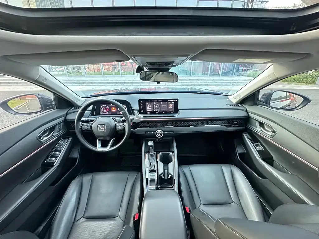 Honda Accord — фото 7