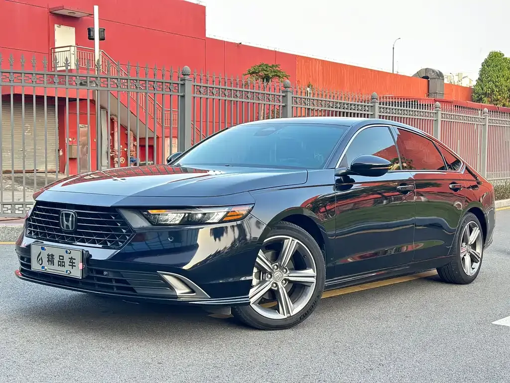 Honda Accord — фото 4