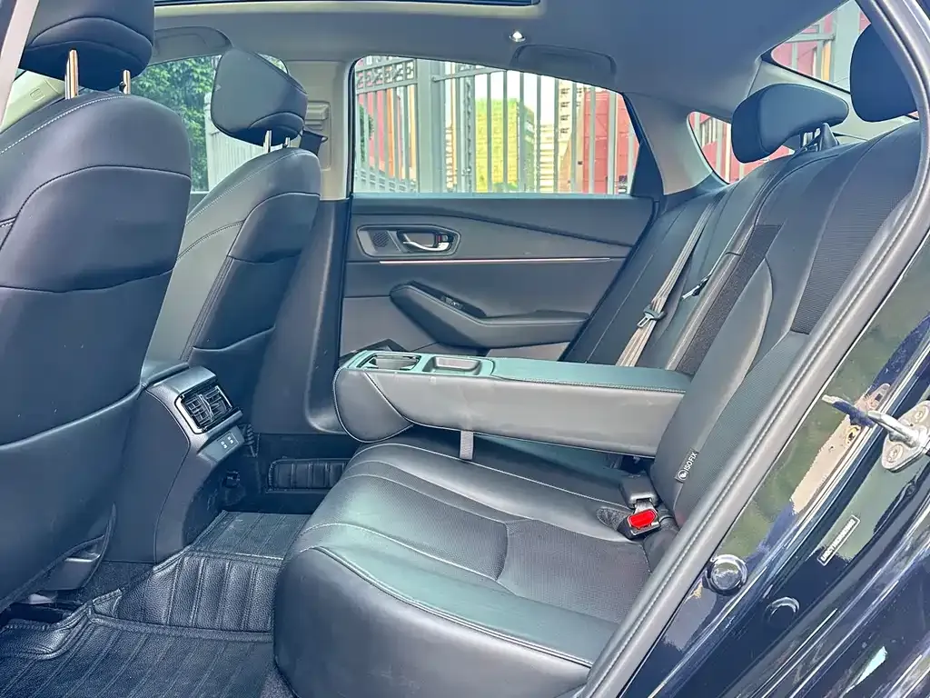 Honda Accord — фото 5