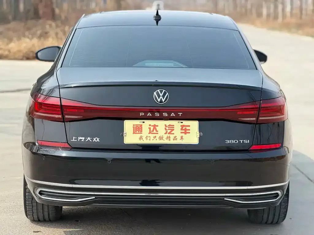 Volkswagen Passat — фото 4