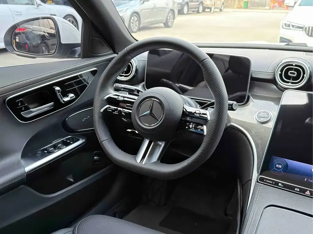 Mercedes-Benz C-Class — фото 10