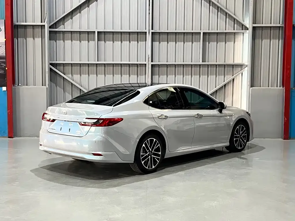 Toyota Camry 2024 из CN, фото 5