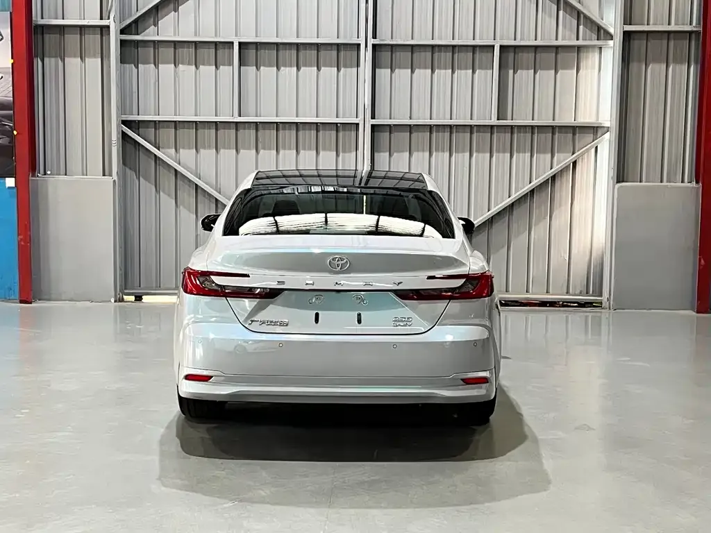 Toyota Camry 2024 из CN, фото 3
