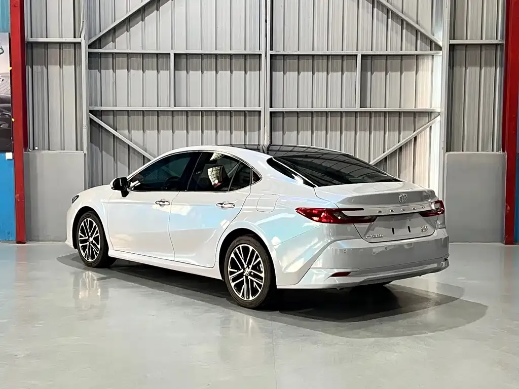 Toyota Camry 2024 из CN, фото 4