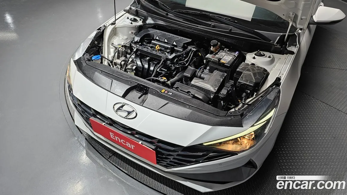 Hyundai AVANTE — фото 2