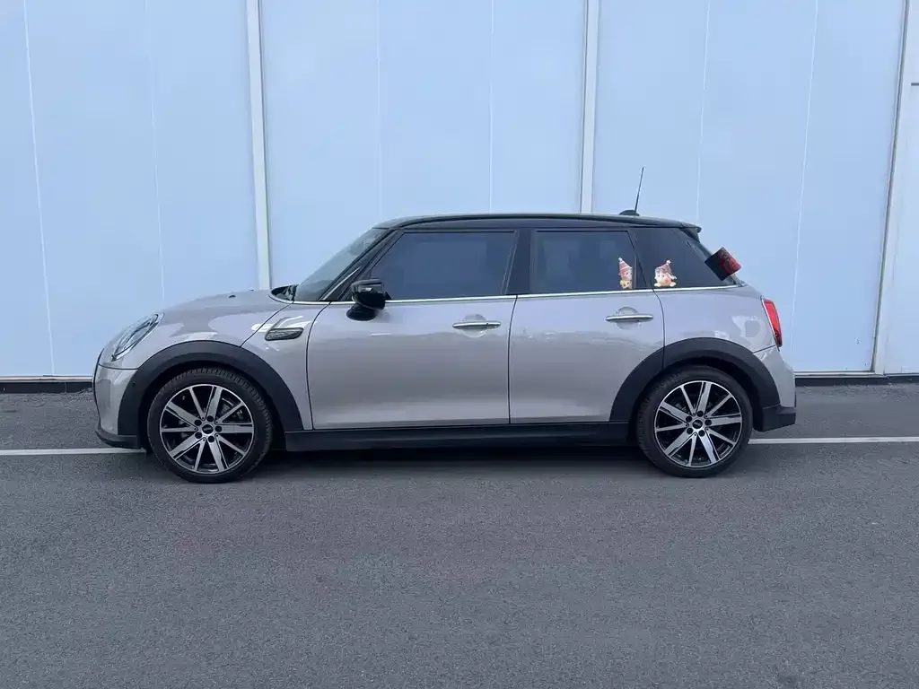 MINI Cooper (3-door) 2024 из CN, фото 3