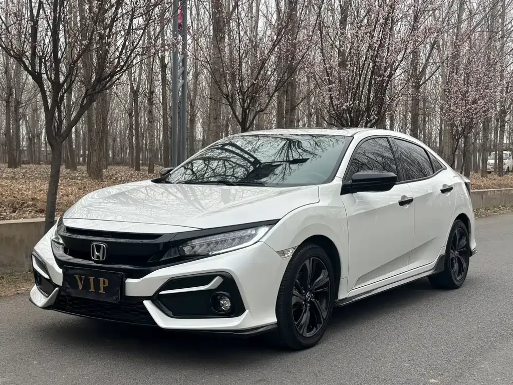 Honda Civic — фото 1