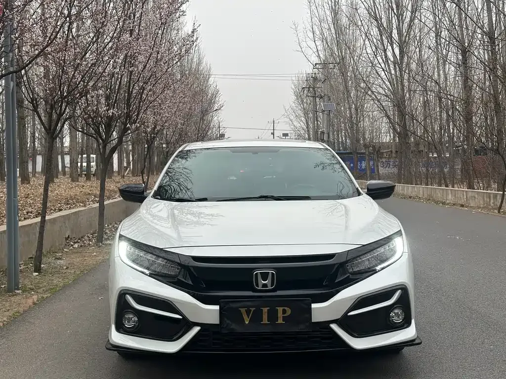 Honda Civic — фото 8