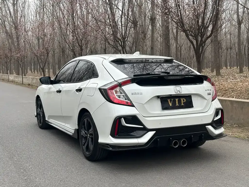 Honda Civic — фото 7