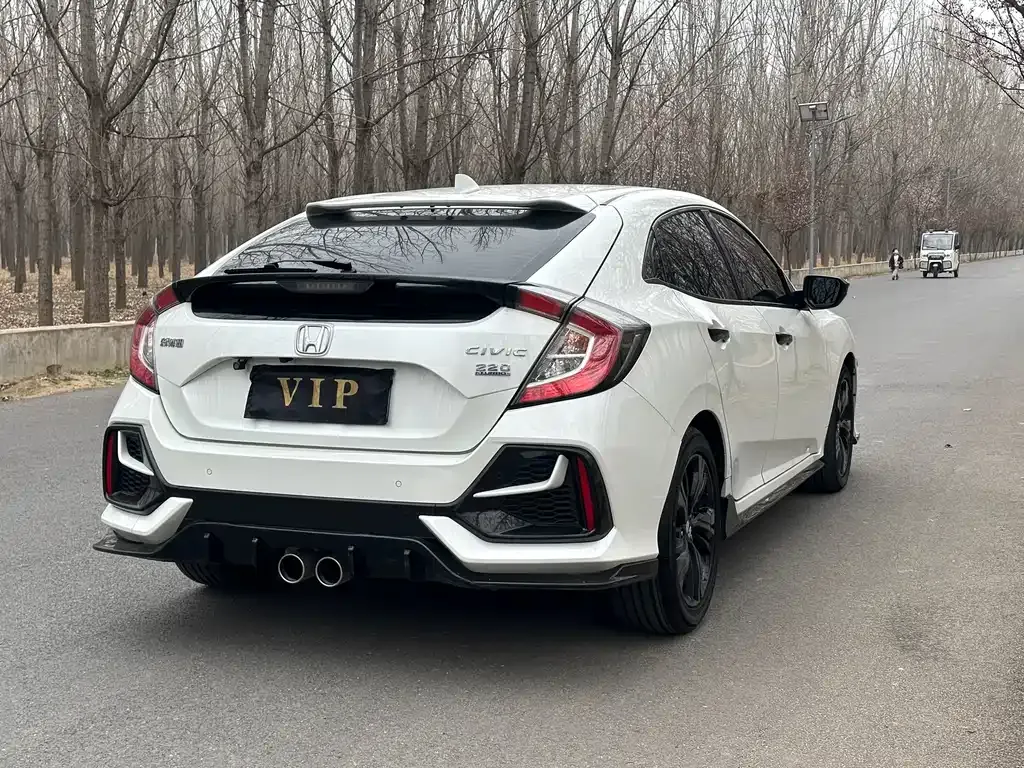 Honda Civic — фото 10
