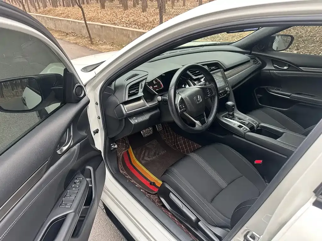 Honda Civic — фото 2