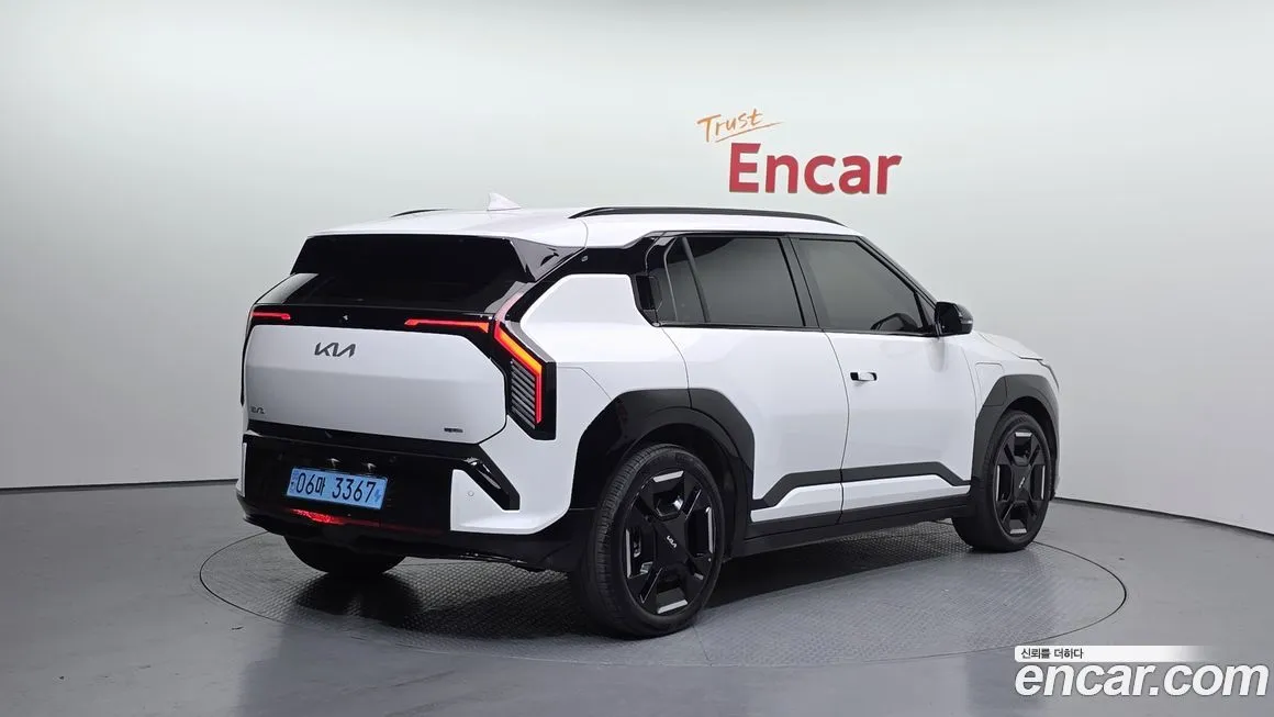 Kia EV3 — фото 2