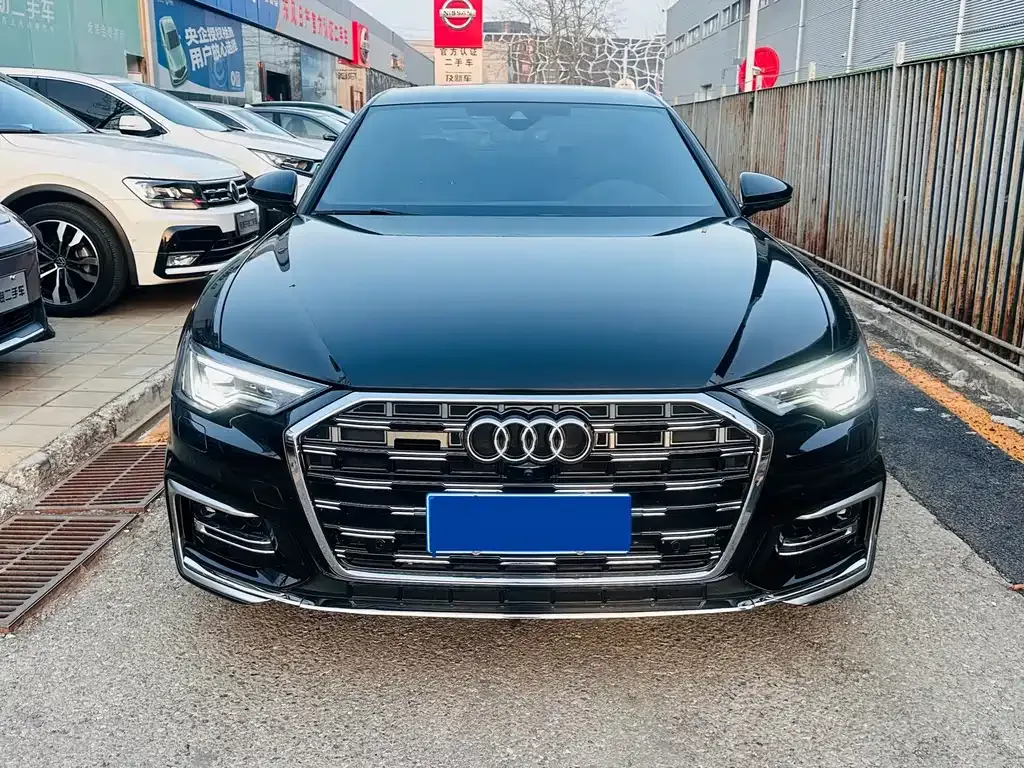 Audi A6L 2023 из CN, фото 9