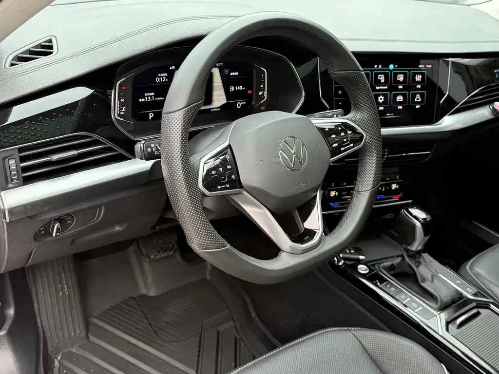 Volkswagen Passat — фото 10