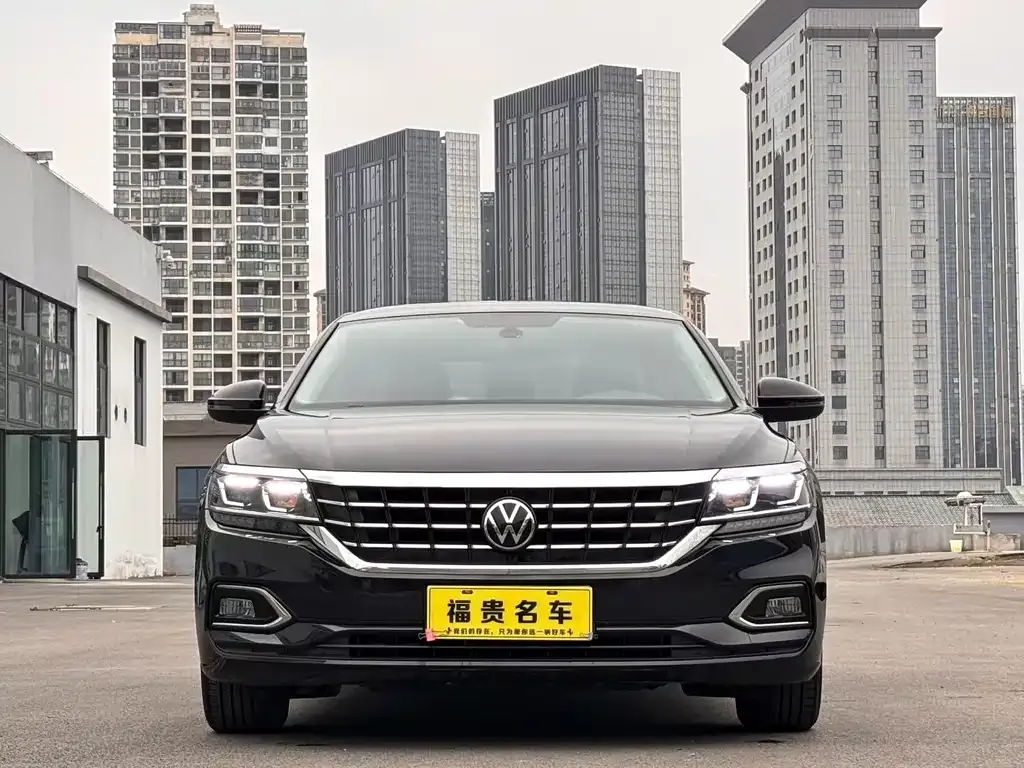 Volkswagen Passat — фото 5