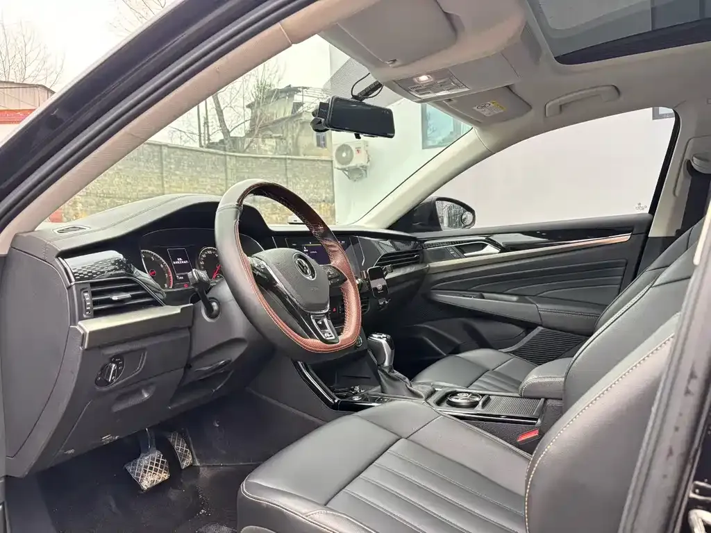 Volkswagen Passat — фото 4