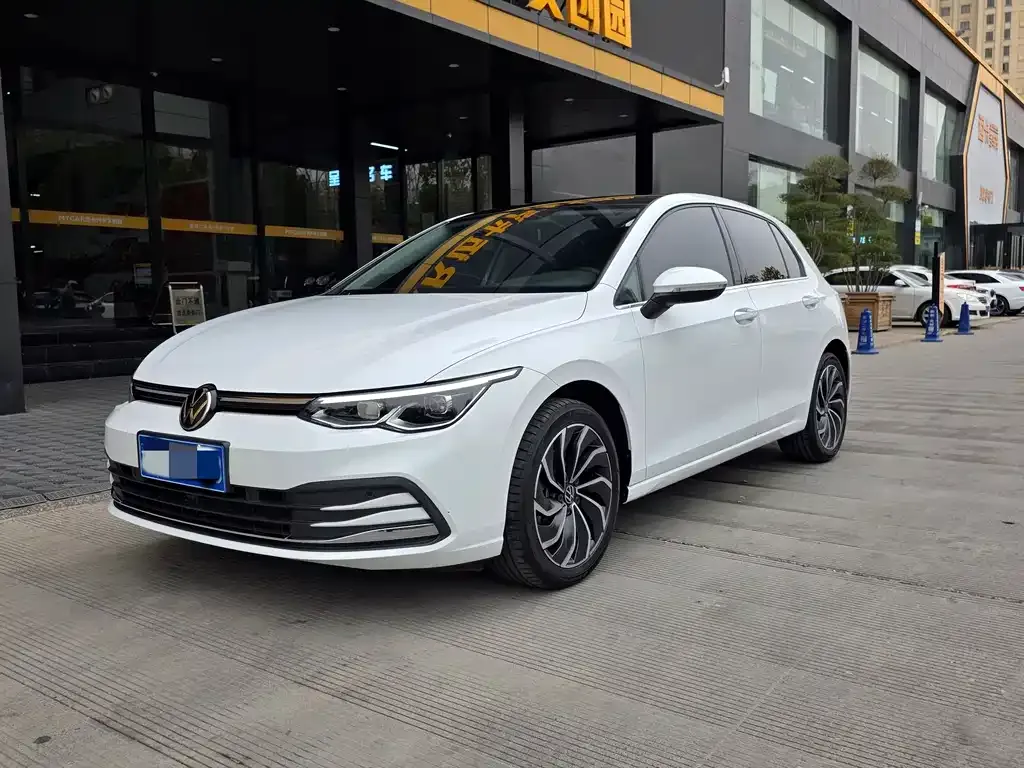 Volkswagen Golf 2022 из CN, фото 1