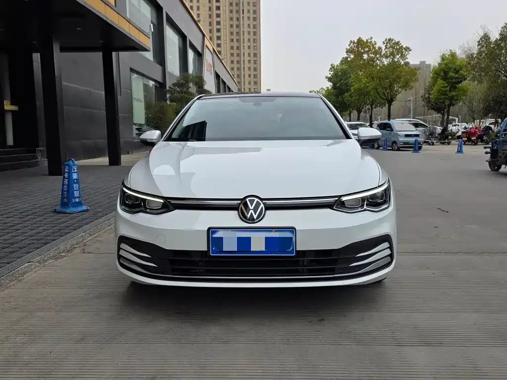 Volkswagen Golf 2022 из CN, фото 9