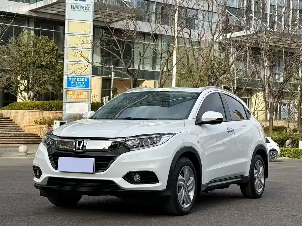 Honda Vezel — фото 1