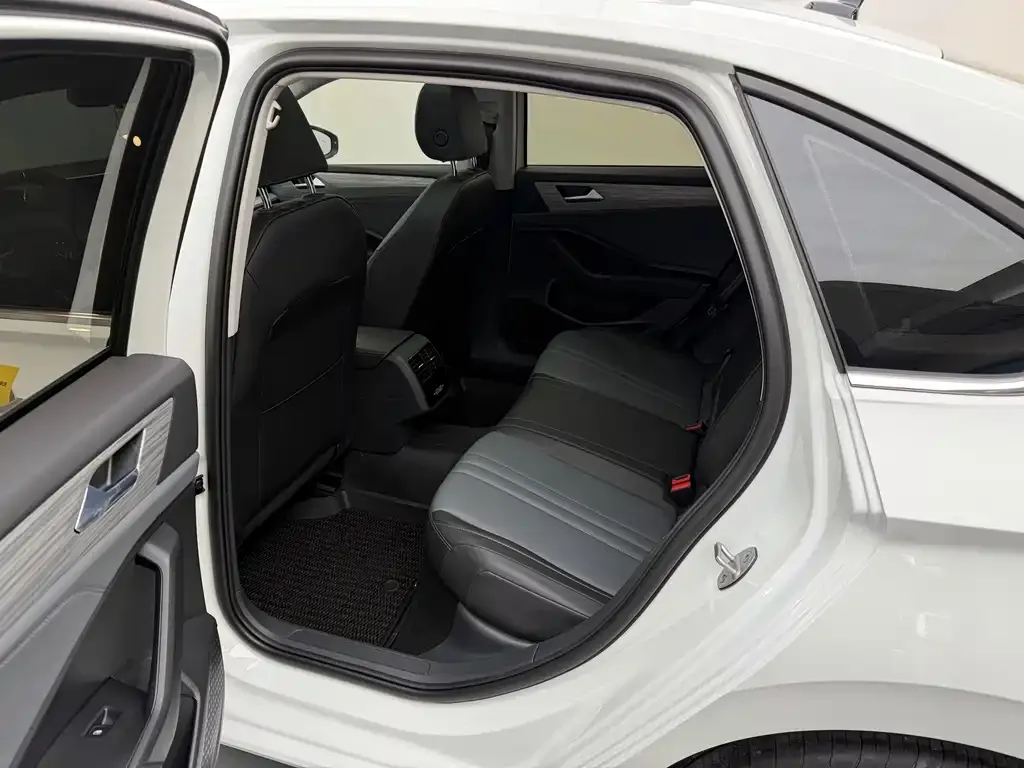 Volkswagen Sagitar 2026 из CN, фото 8