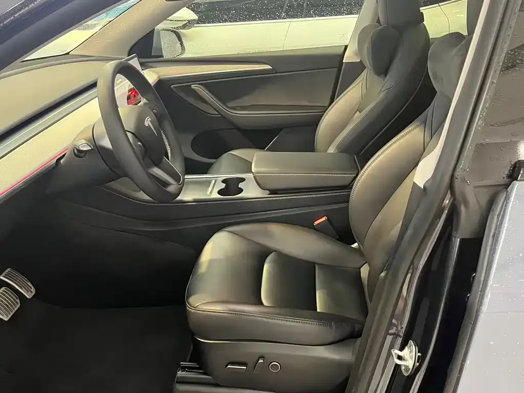 Tesla Model Y 2024 из CN, фото 7