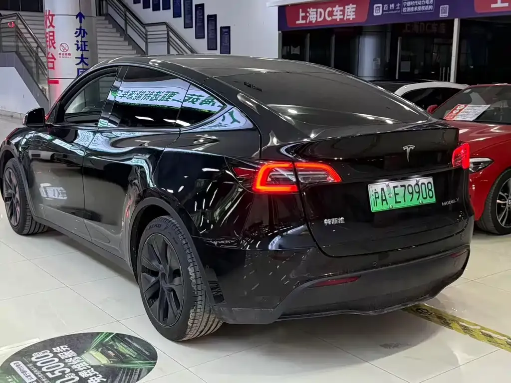 Tesla Model Y 2024 из CN, фото 4