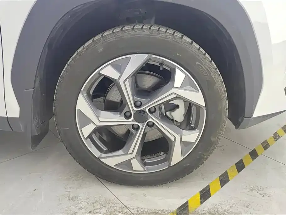 Geely Boyue L 2023 из CN, фото 9
