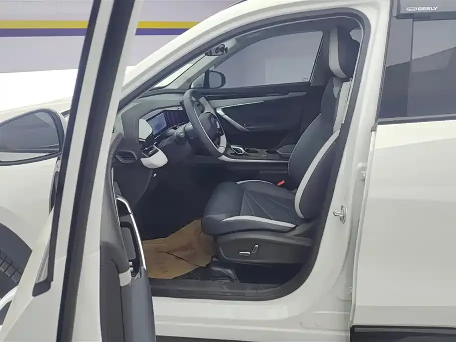 Geely Boyue L 2023 из CN, фото 3