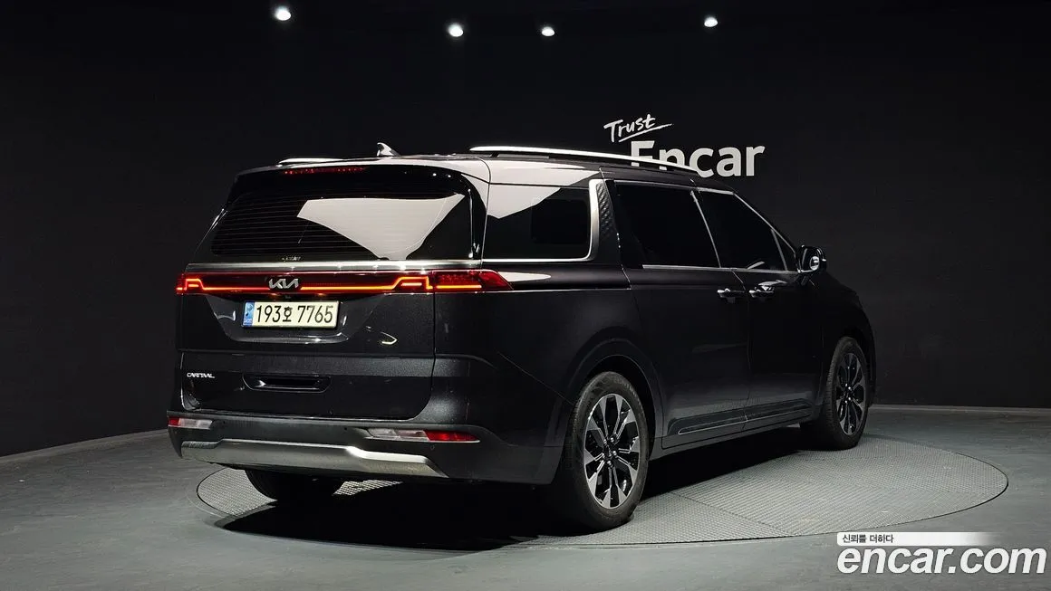 Kia Carnival 2023 из KR, фото 2