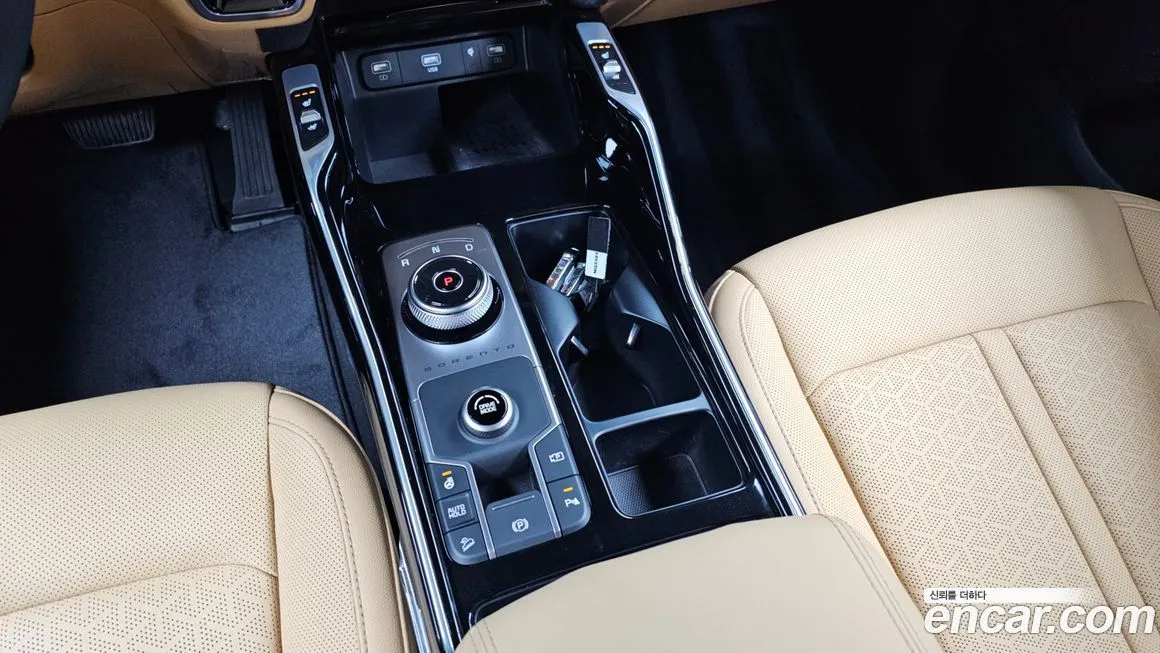 Kia Sorento — фото 10