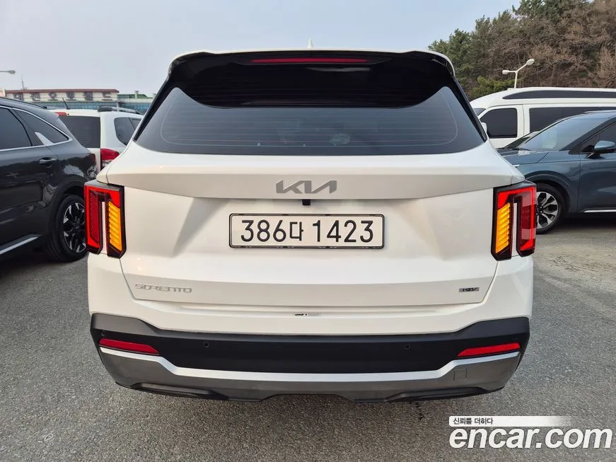 Kia Sorento — фото 7