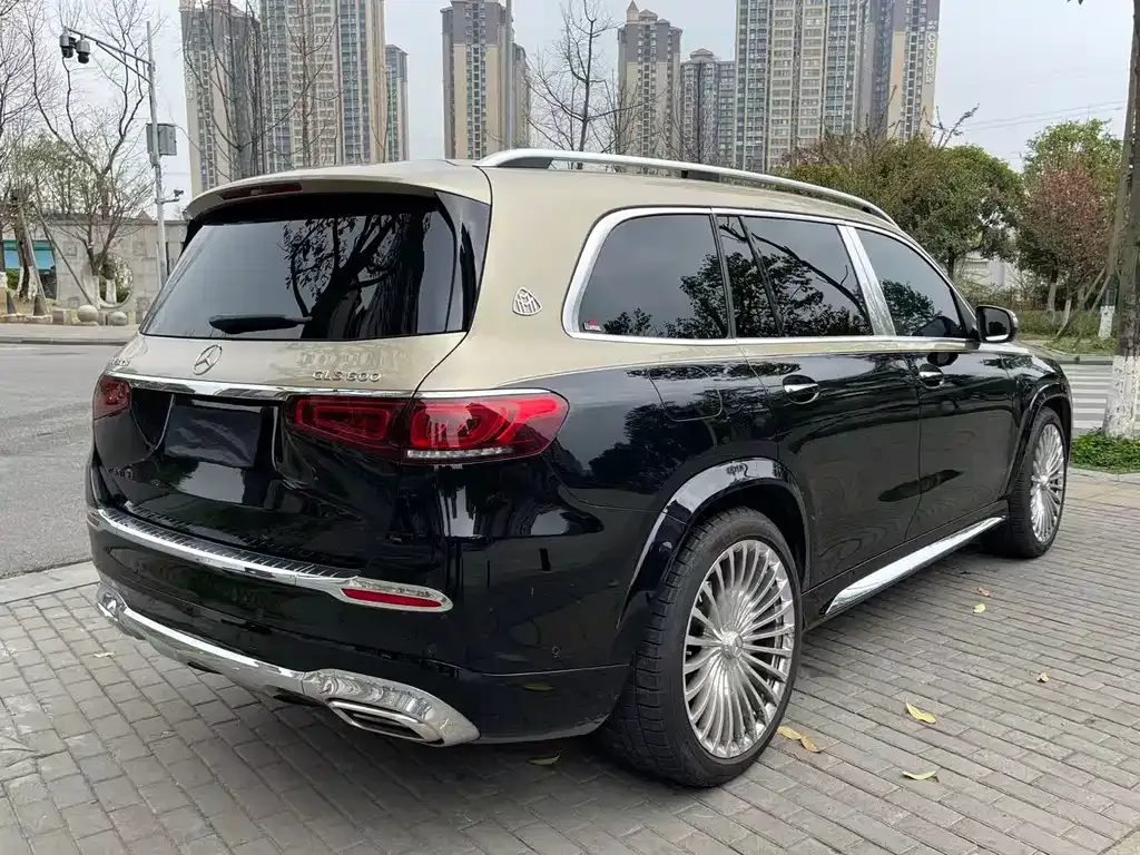 Mercedes-Benz GLS — фото 10