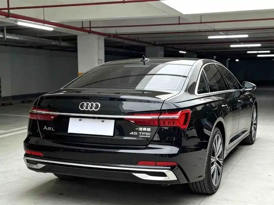 Audi A6L 2024 из CN, фото 2