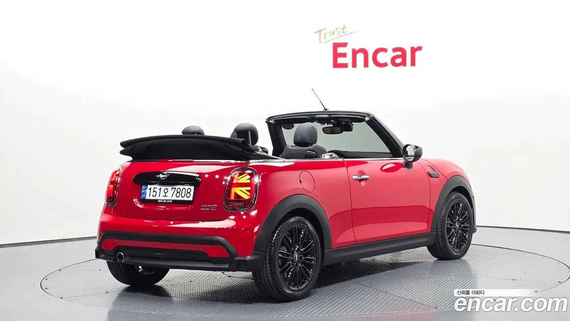 Mini Cooper Convertible 2024 из KR, фото 5