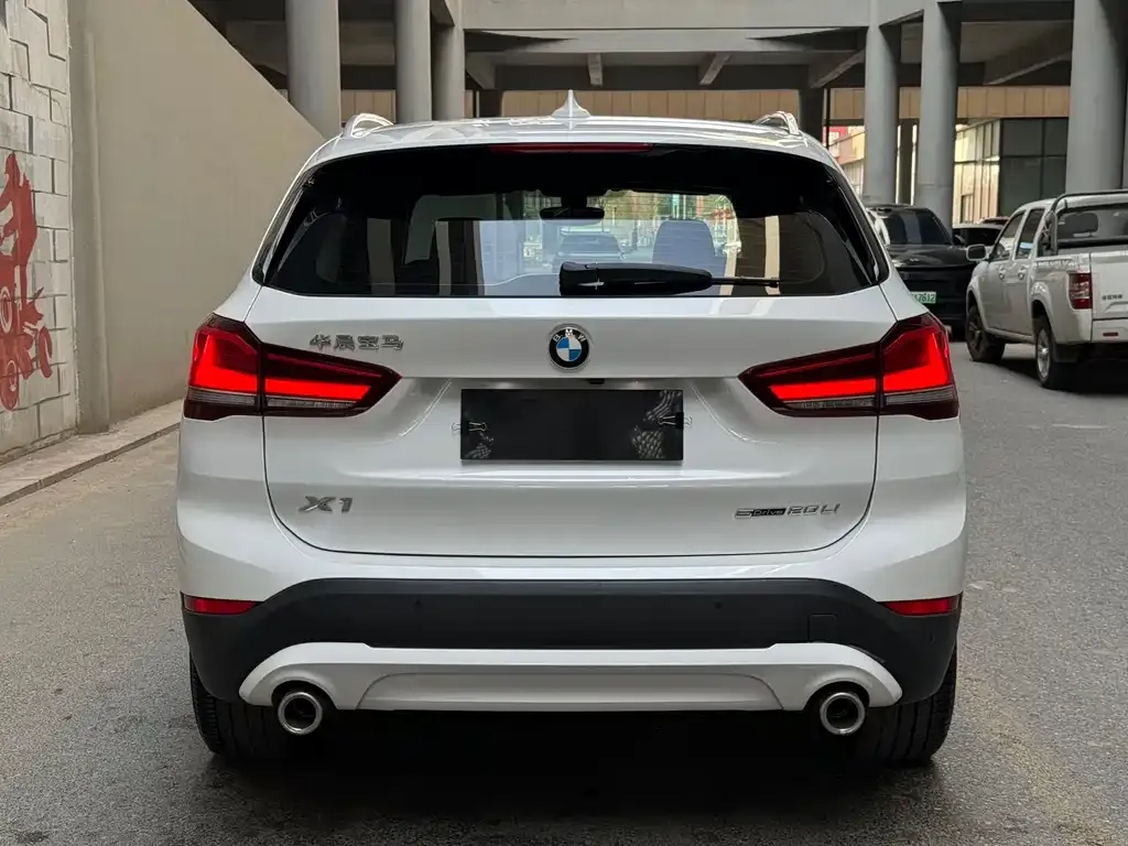 BMW X1 — фото 6