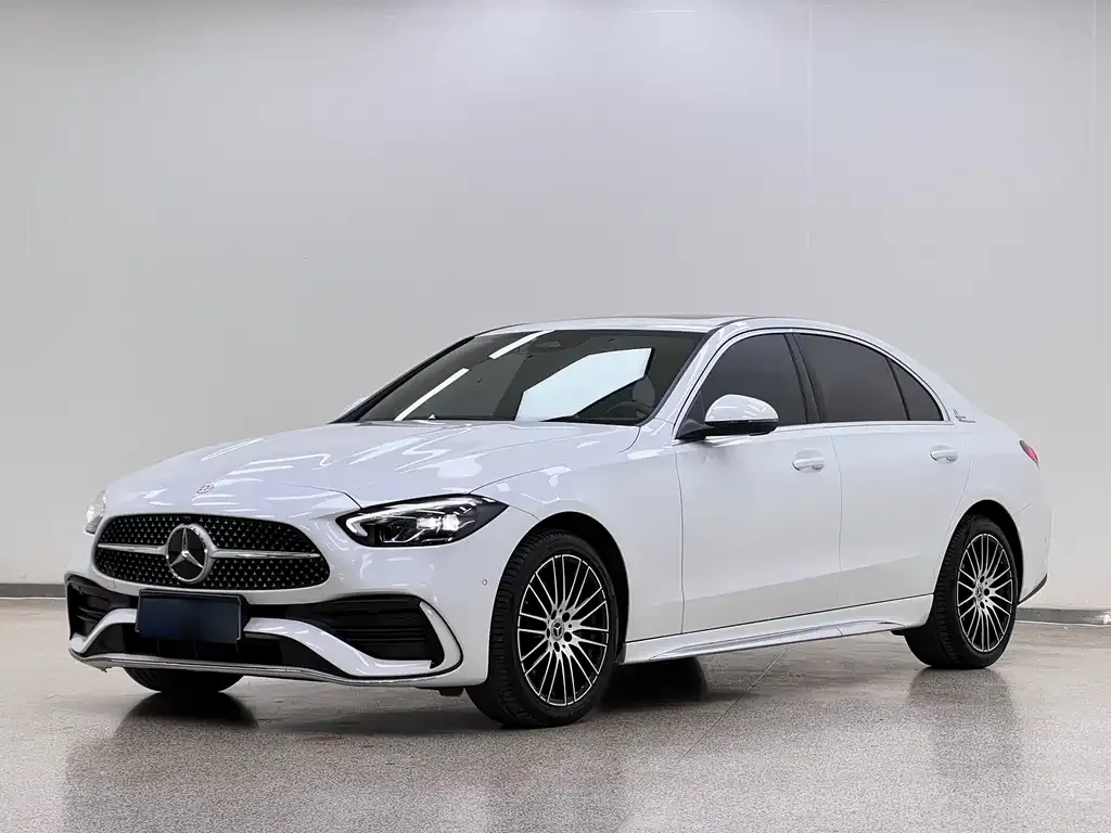 Mercedes-Benz C-Class — фото 1