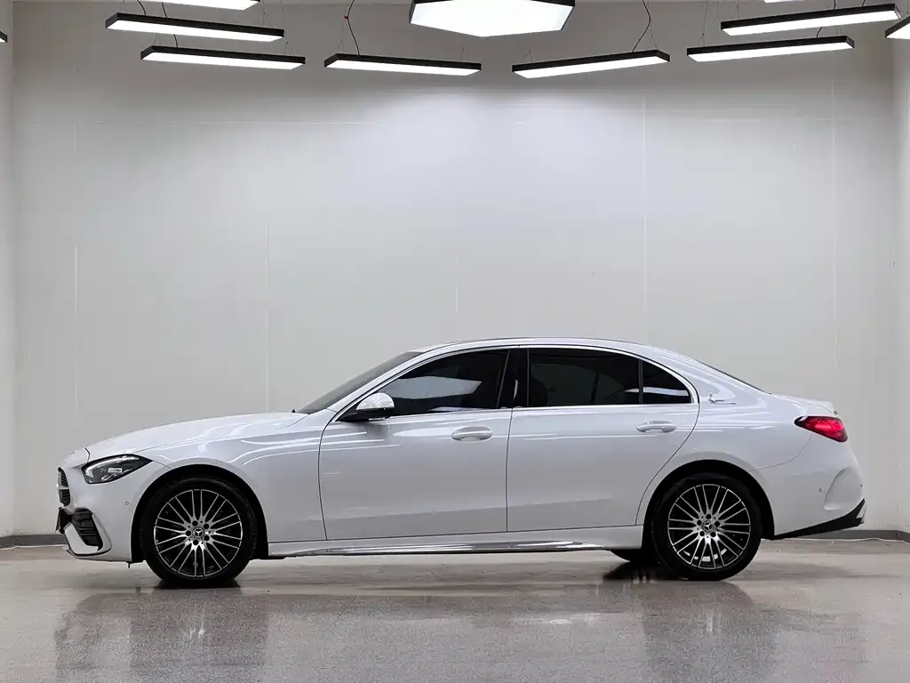 Mercedes-Benz C-Class — фото 6