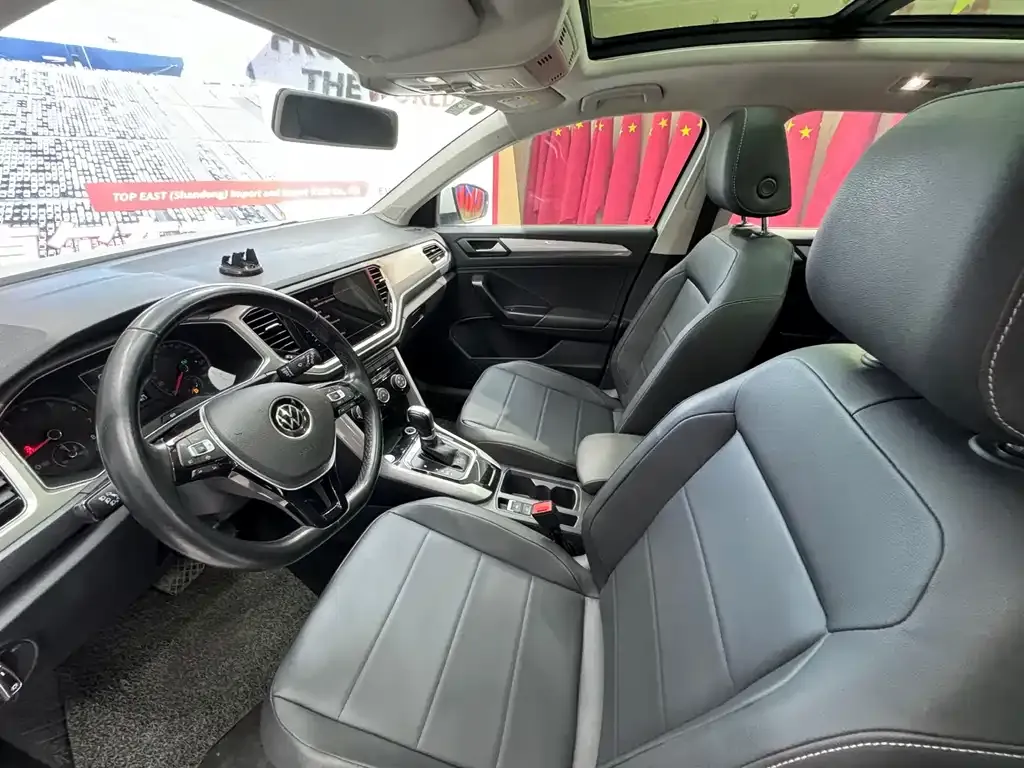 Volkswagen T-Roc 2023 из CN, фото 9