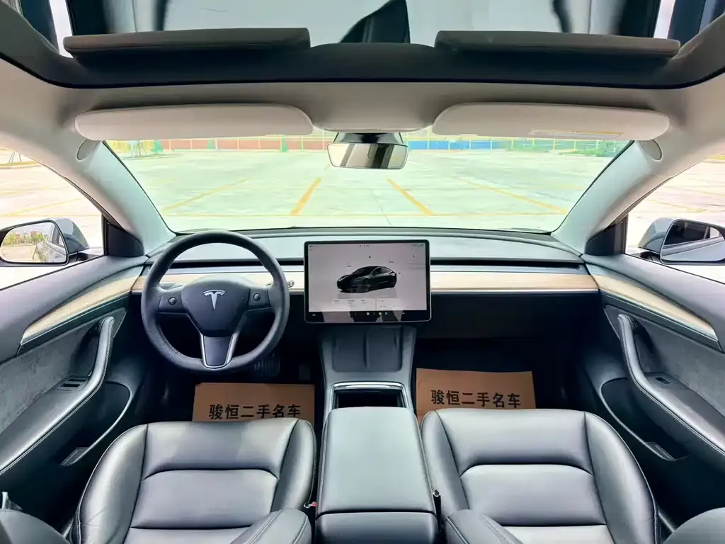 Tesla Model 3 — фото 8