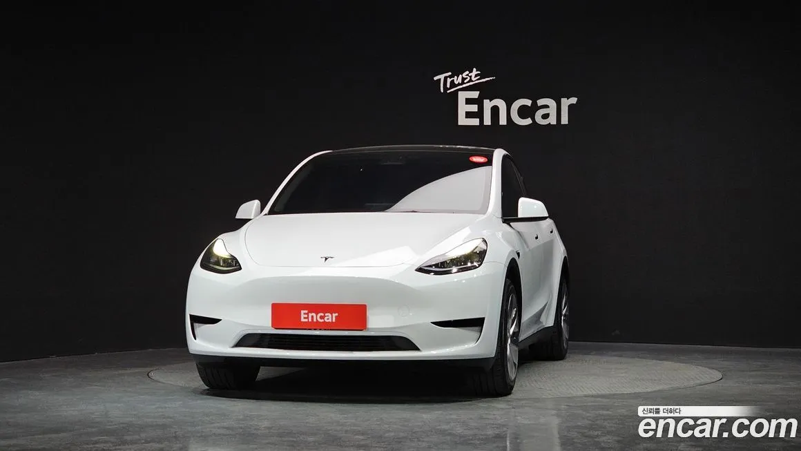 Tesla Model Y — фото 3
