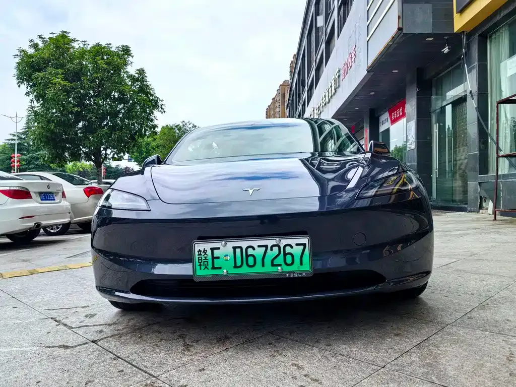 Tesla Model 3 — фото 5