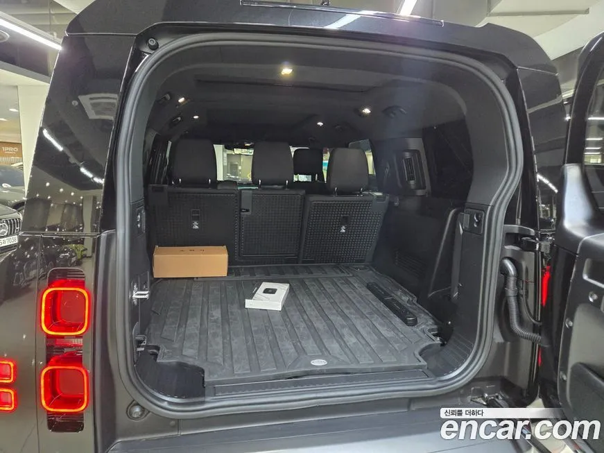 Land Rover Defender 2025 из KR, фото 3
